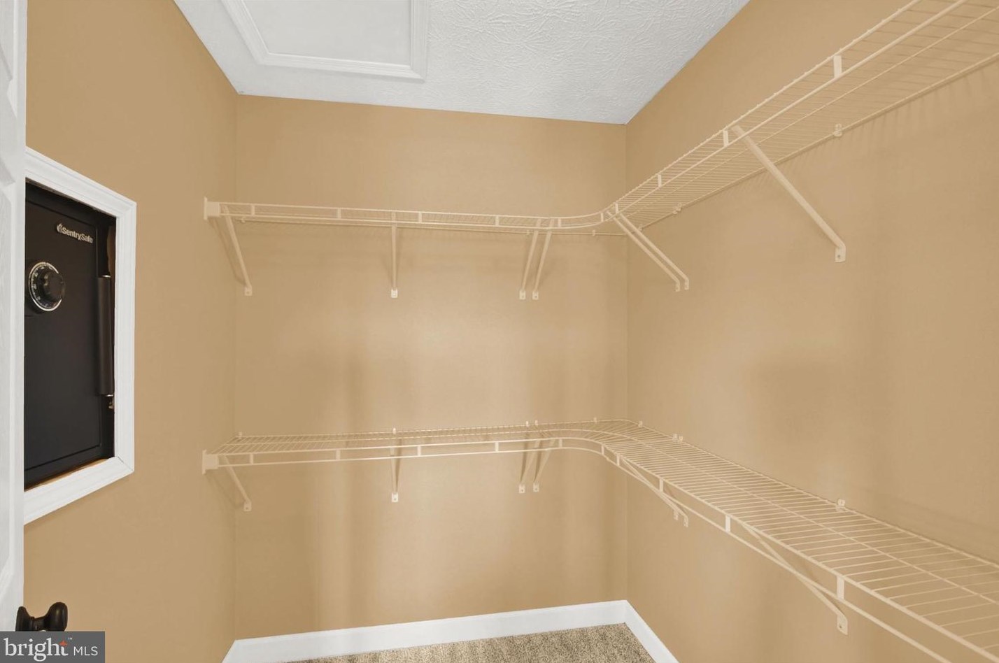 8057 Brookstone Ct, Severn MD  21144-4409 exterior