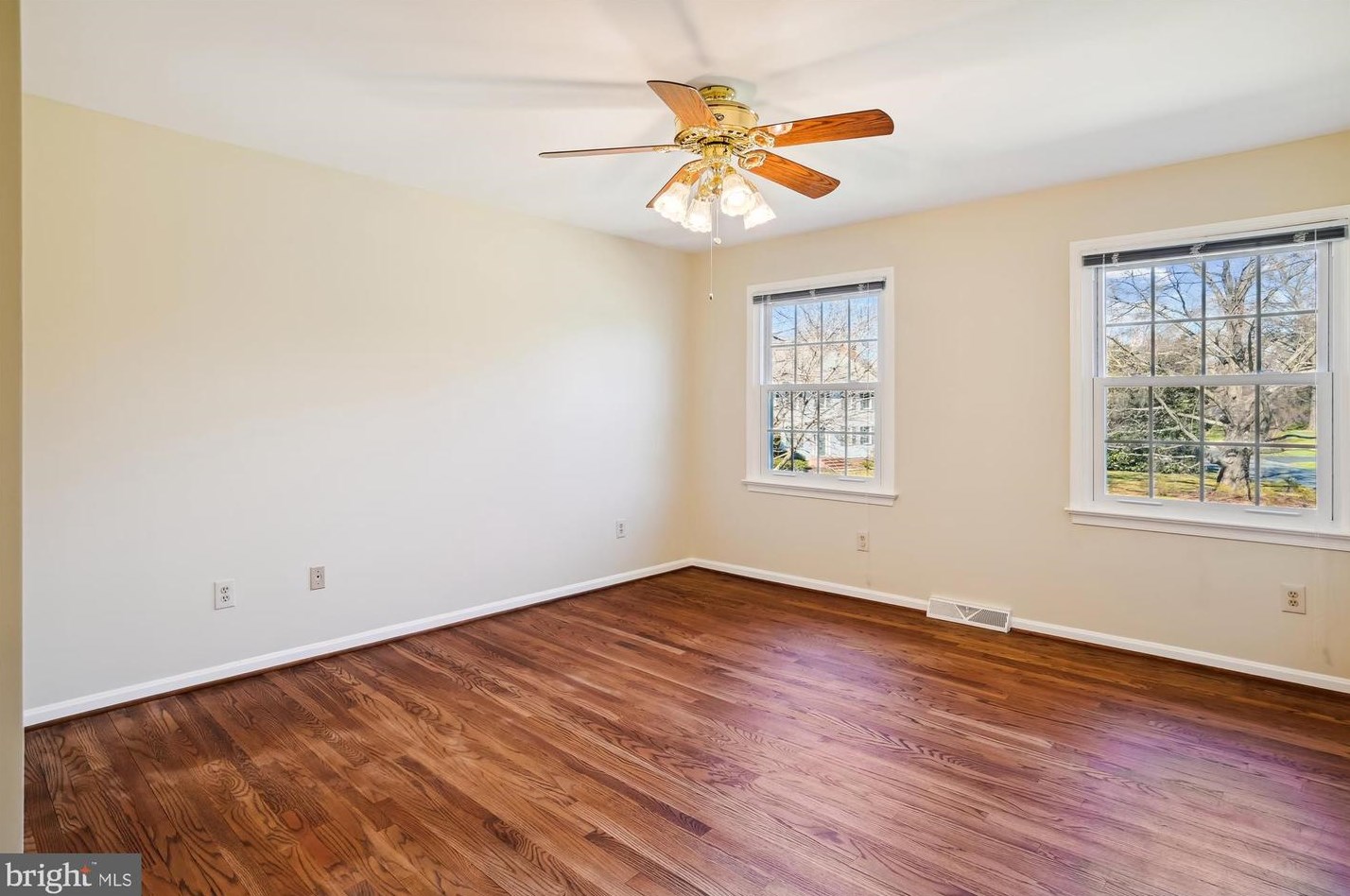 144 Cardamon Dr, Edgewater MD  21037-1126 exterior