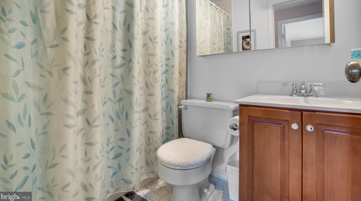 1864 Sharwood Pl, Crofton MD 21114-1950 exterior