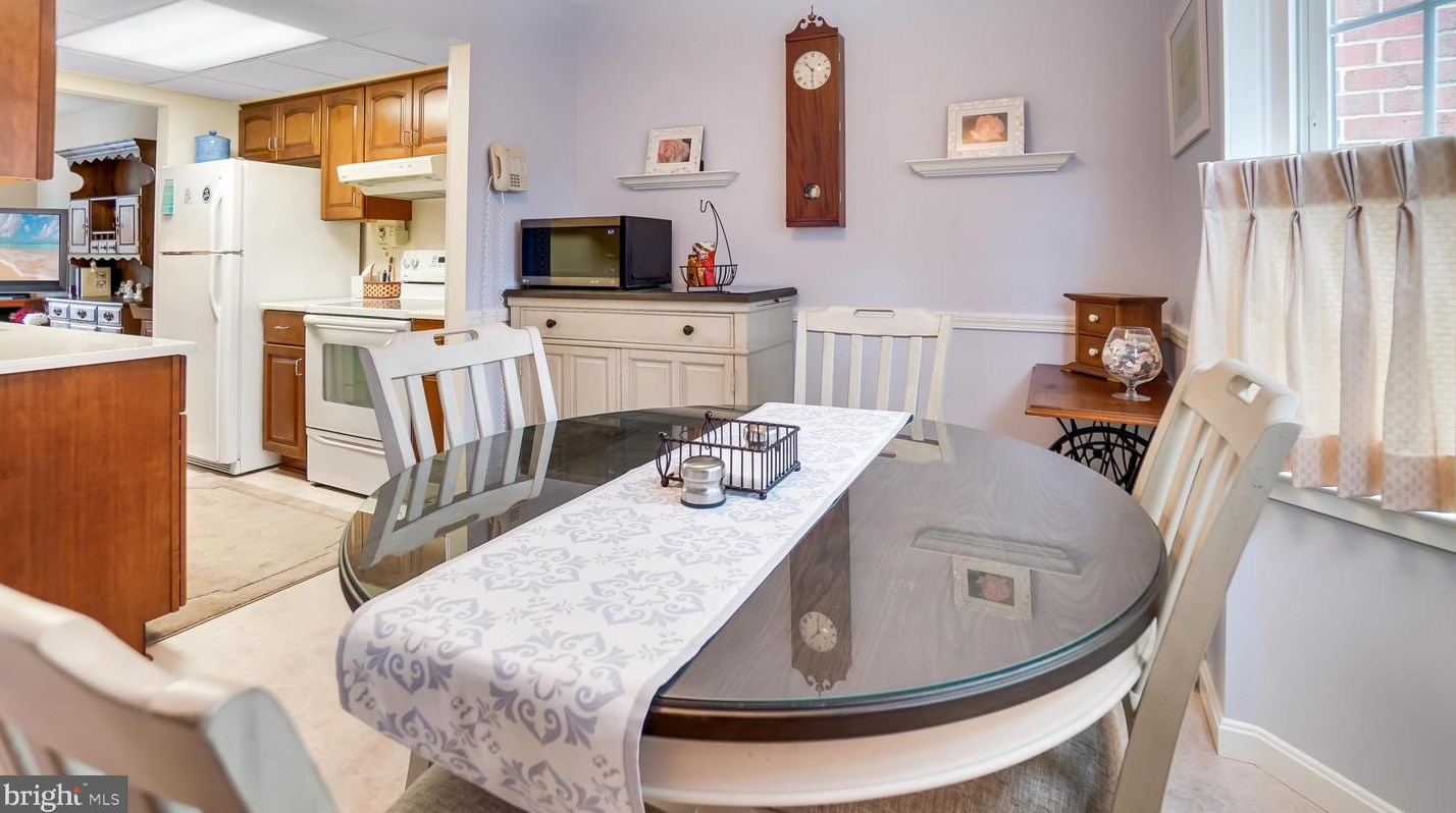 1864 Sharwood Pl, Crofton MD 21114-1950 exterior