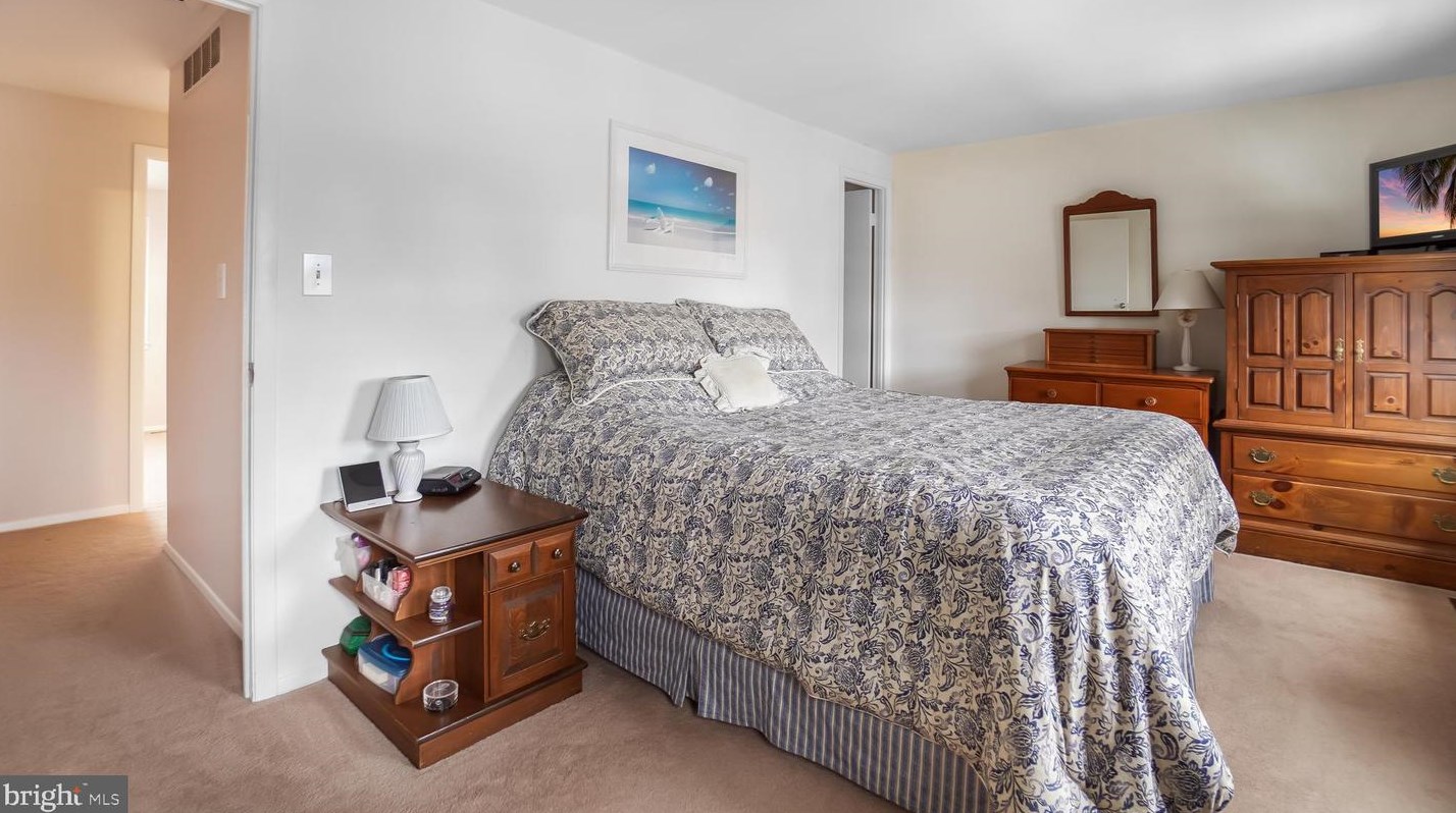 1864 Sharwood Pl, Crofton MD 21114-1950 exterior