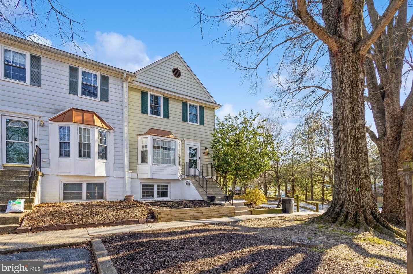 1551 Lowell Ct, Crofton MD exterior