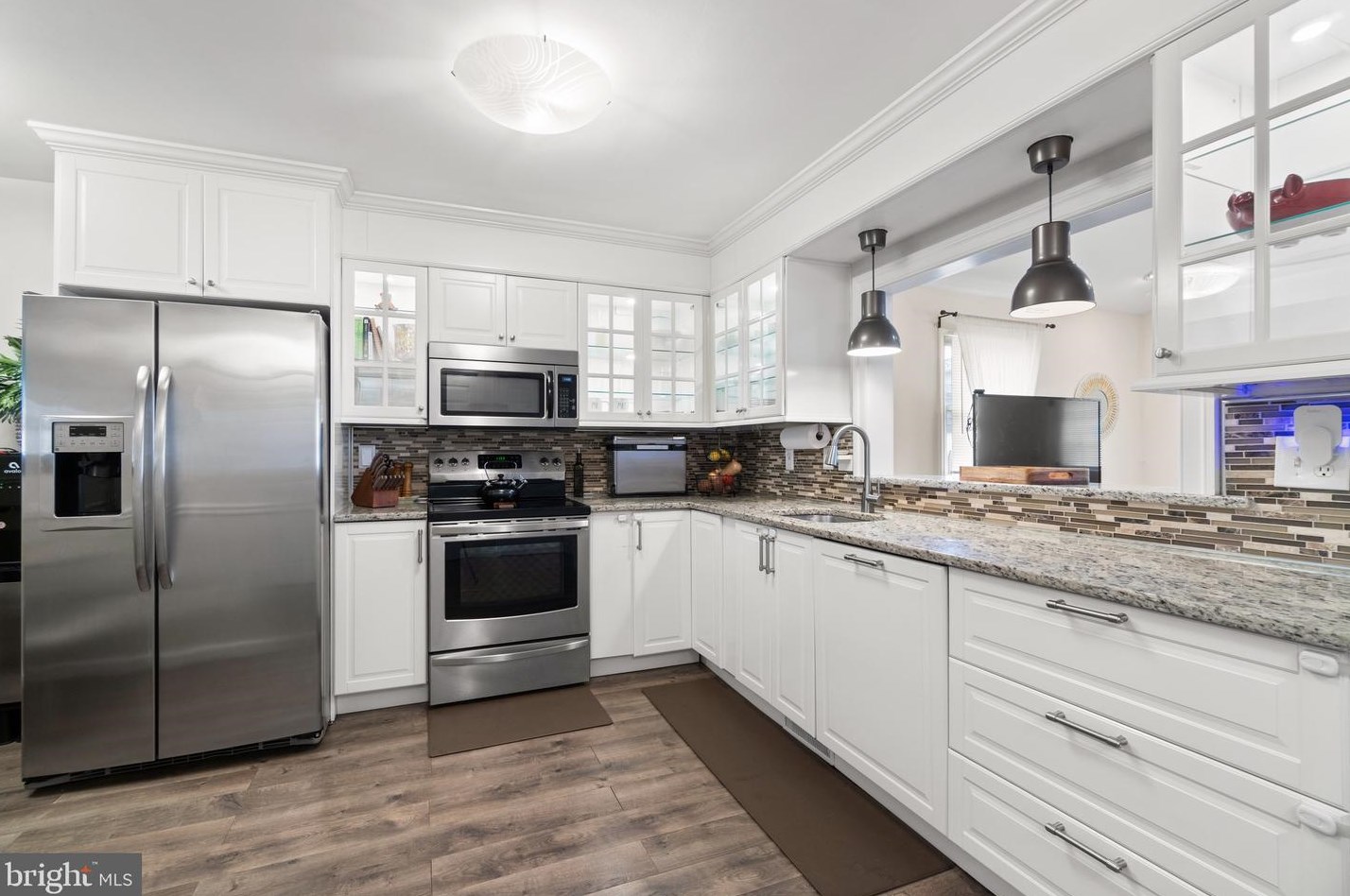 413 Fairmount Dr, Edgewater MD  21037-2922 exterior