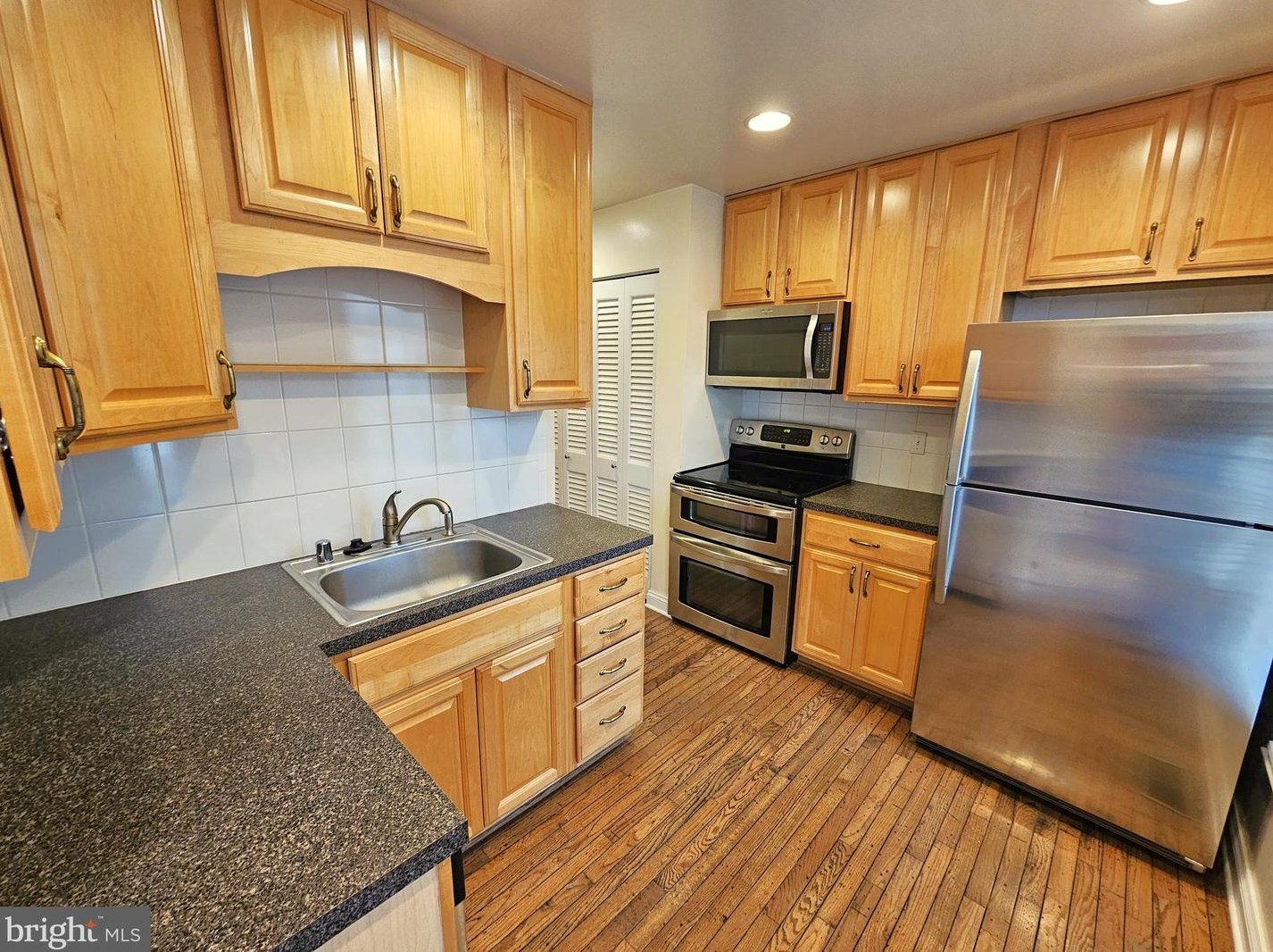 1720 Dryden Way, Crofton MD 21114-1412 exterior