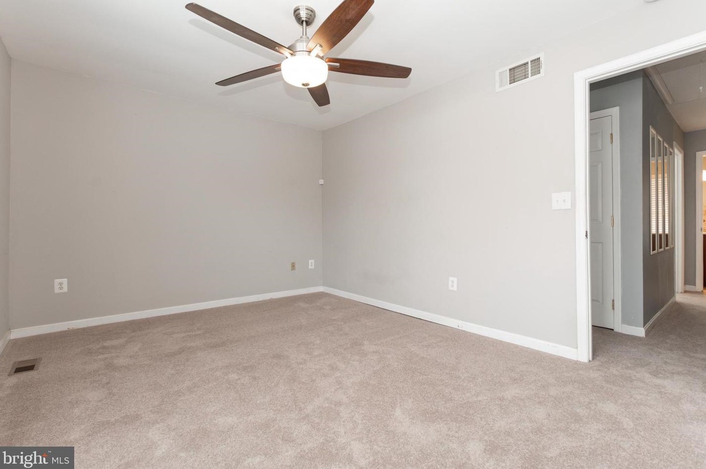 7826 Catherine Ave, Riviera Beach MD  21122-1658 exterior