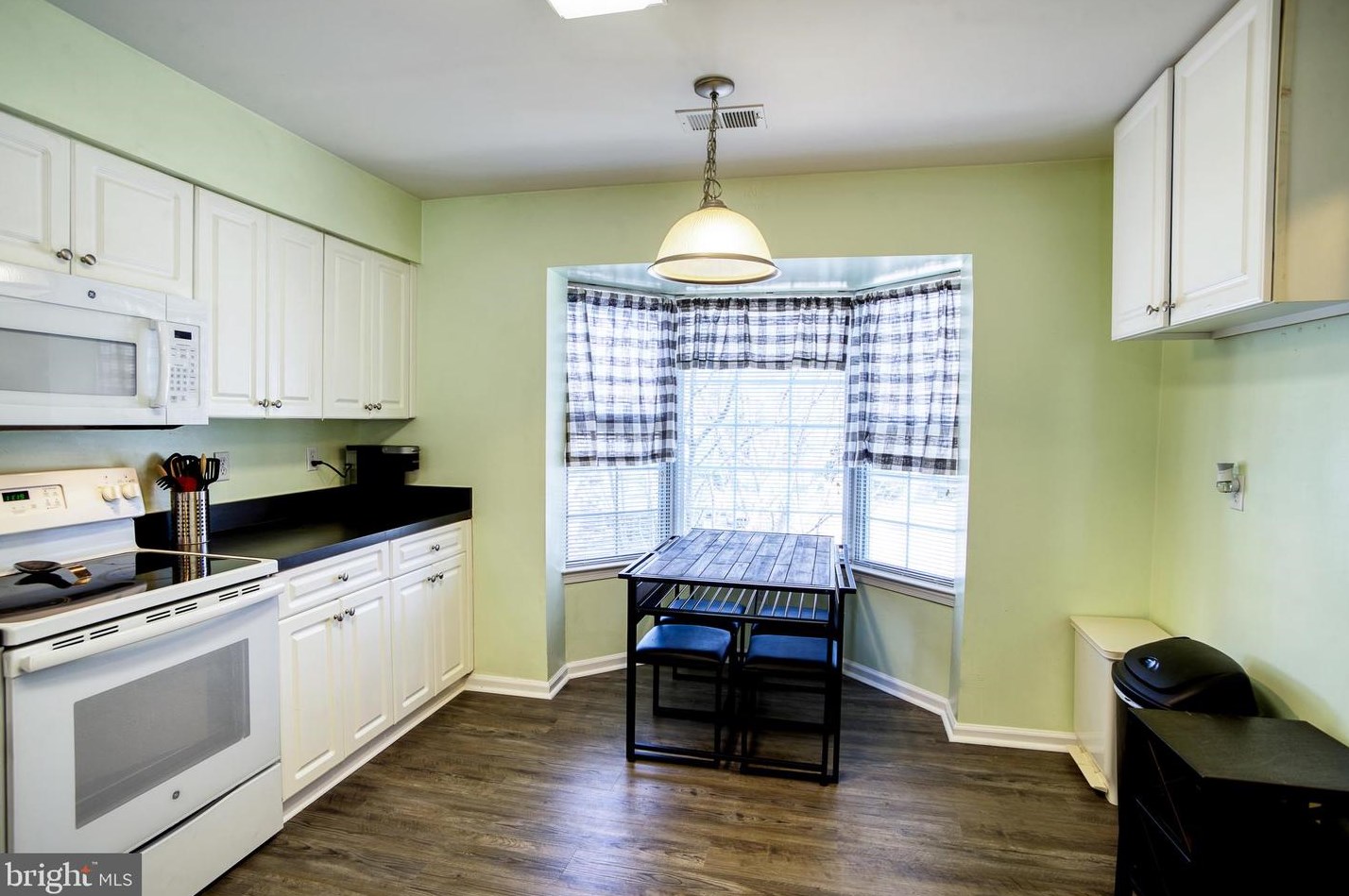 1941 Pawlet Dr, Crofton MD  21114-1689 exterior