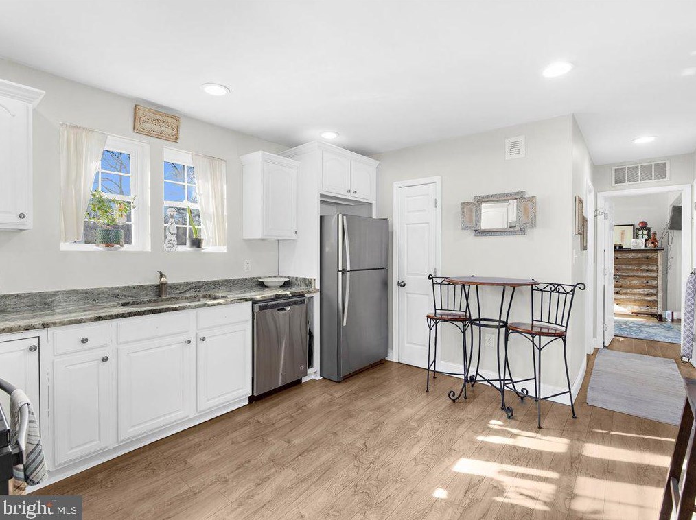 8028 Clark Station Rd, Severn MD  21144-2730 exterior