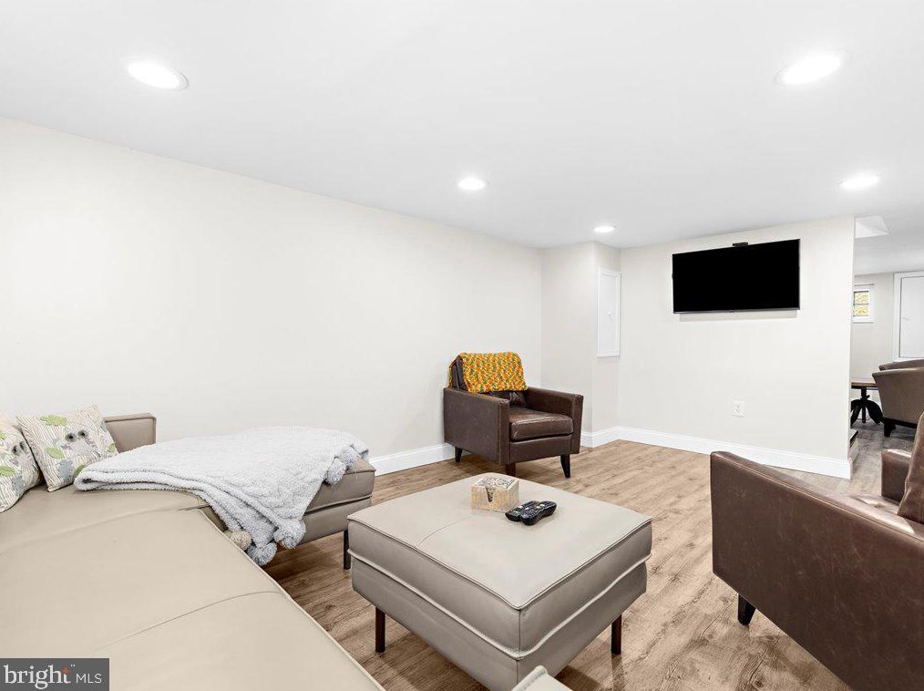 8028 Clark Station Rd, Severn MD  21144-2730 exterior