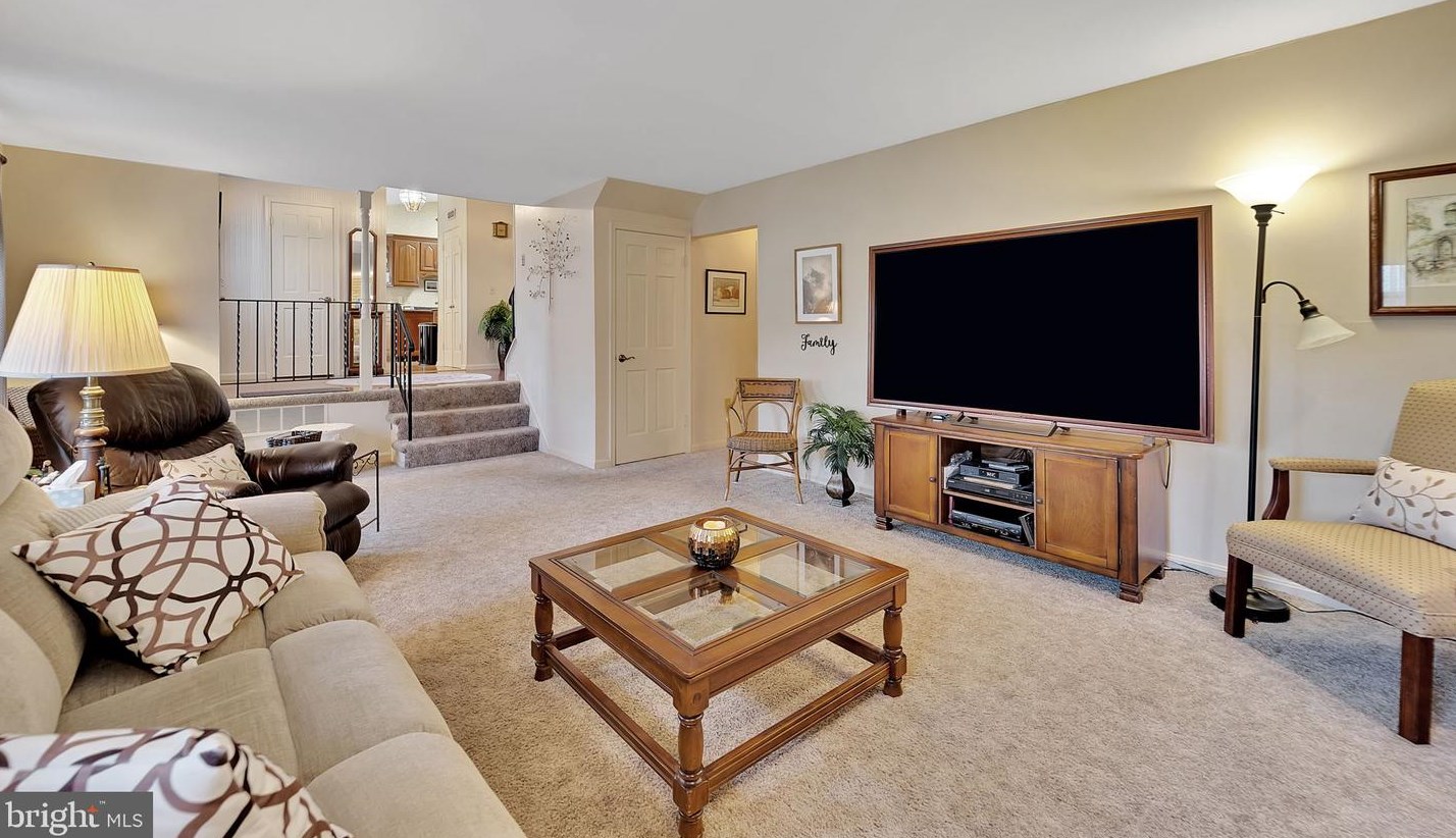 1801 Roxboro Pl, Crofton MD  21114-2513 exterior