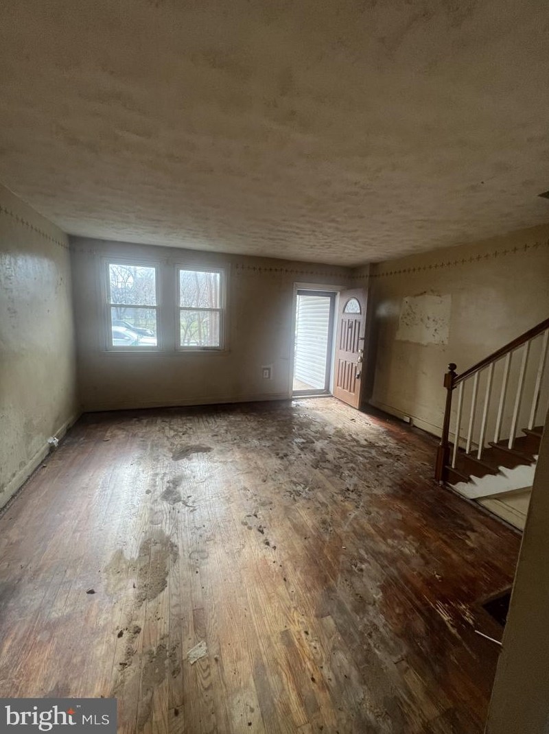 504 Old Riverside Rd, Baltimore MD  21225-2654 exterior
