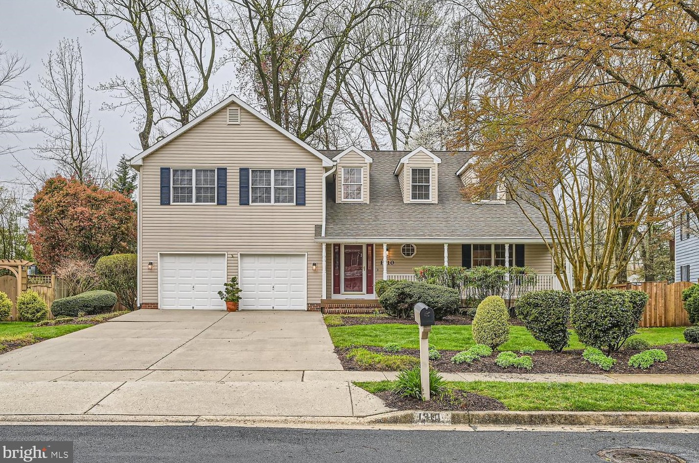 1310 Peartree Ct, Crofton MD  21114-2647 exterior