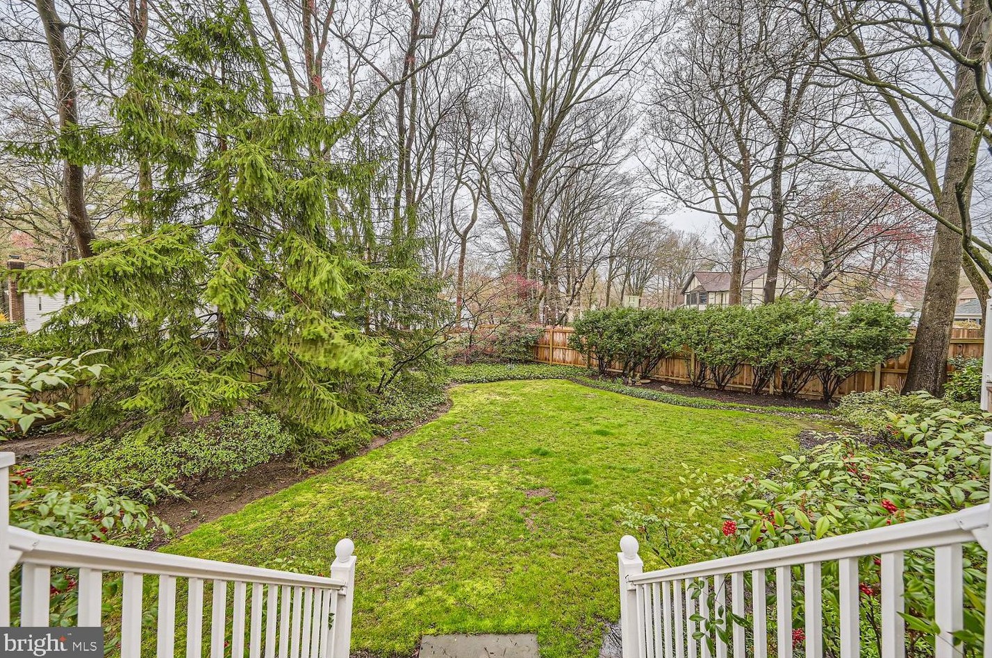 1310 Peartree Ct, Crofton MD  21114-2647 exterior