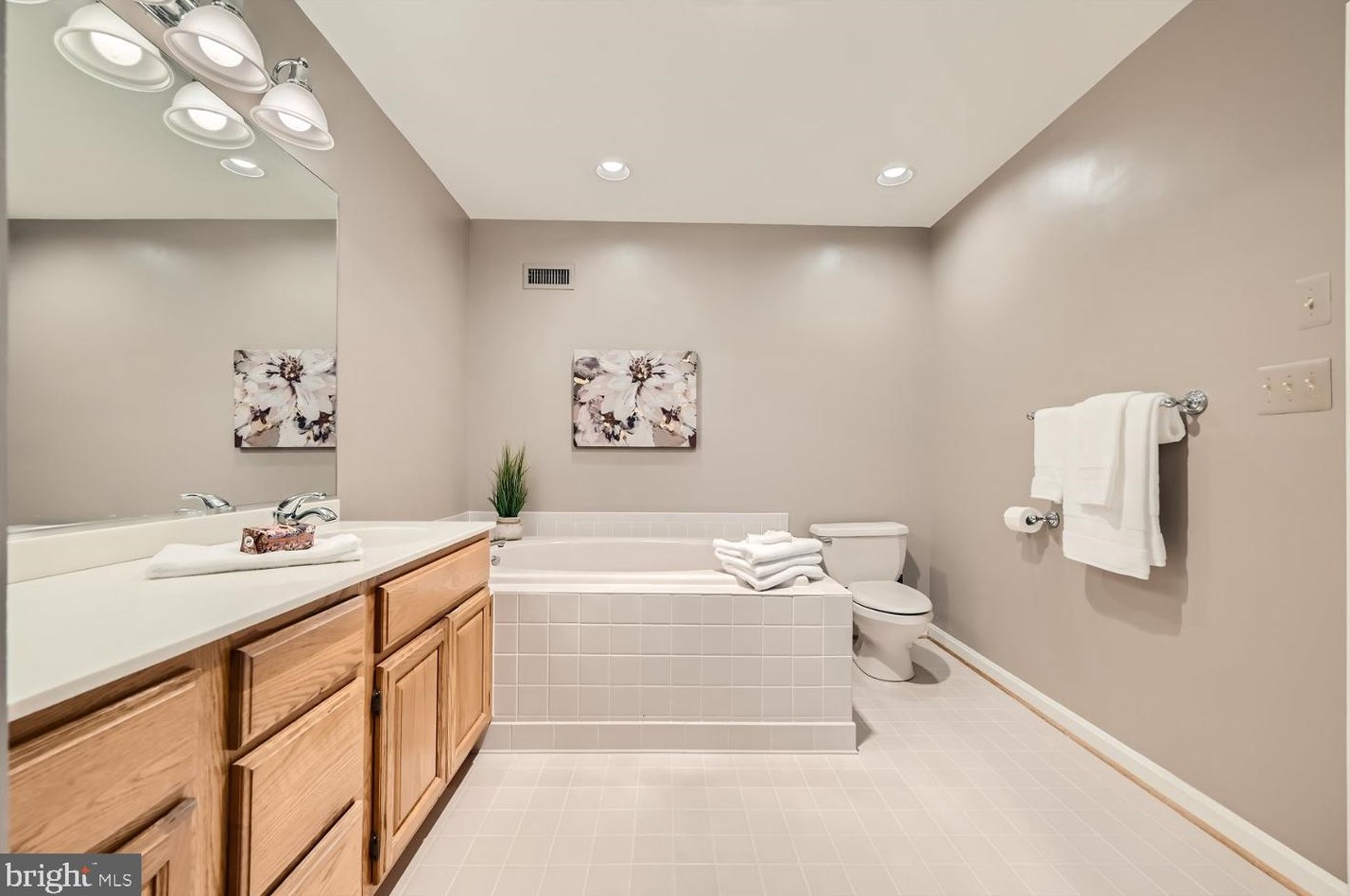 1310 Peartree Ct, Crofton MD  21114-2647 exterior