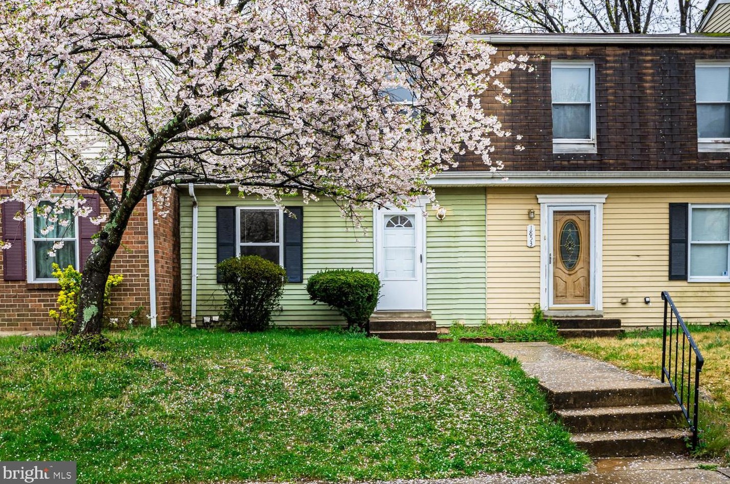 1851 Hawk Ct, Severn MD  21144-3114 exterior