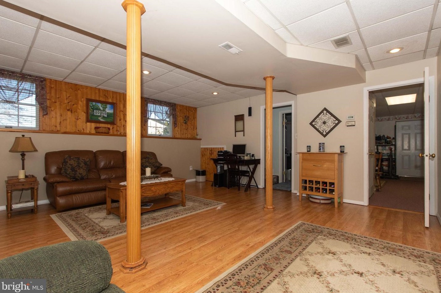 133 Archwood Ave, Glen Burnie MD 21061-1903 exterior