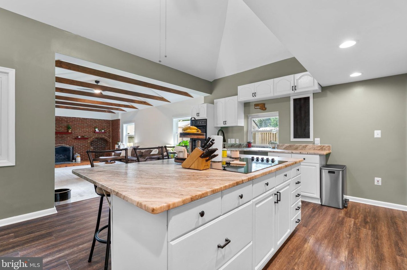 566 Whitney Rd, Severna Park MD 21146-3434 exterior