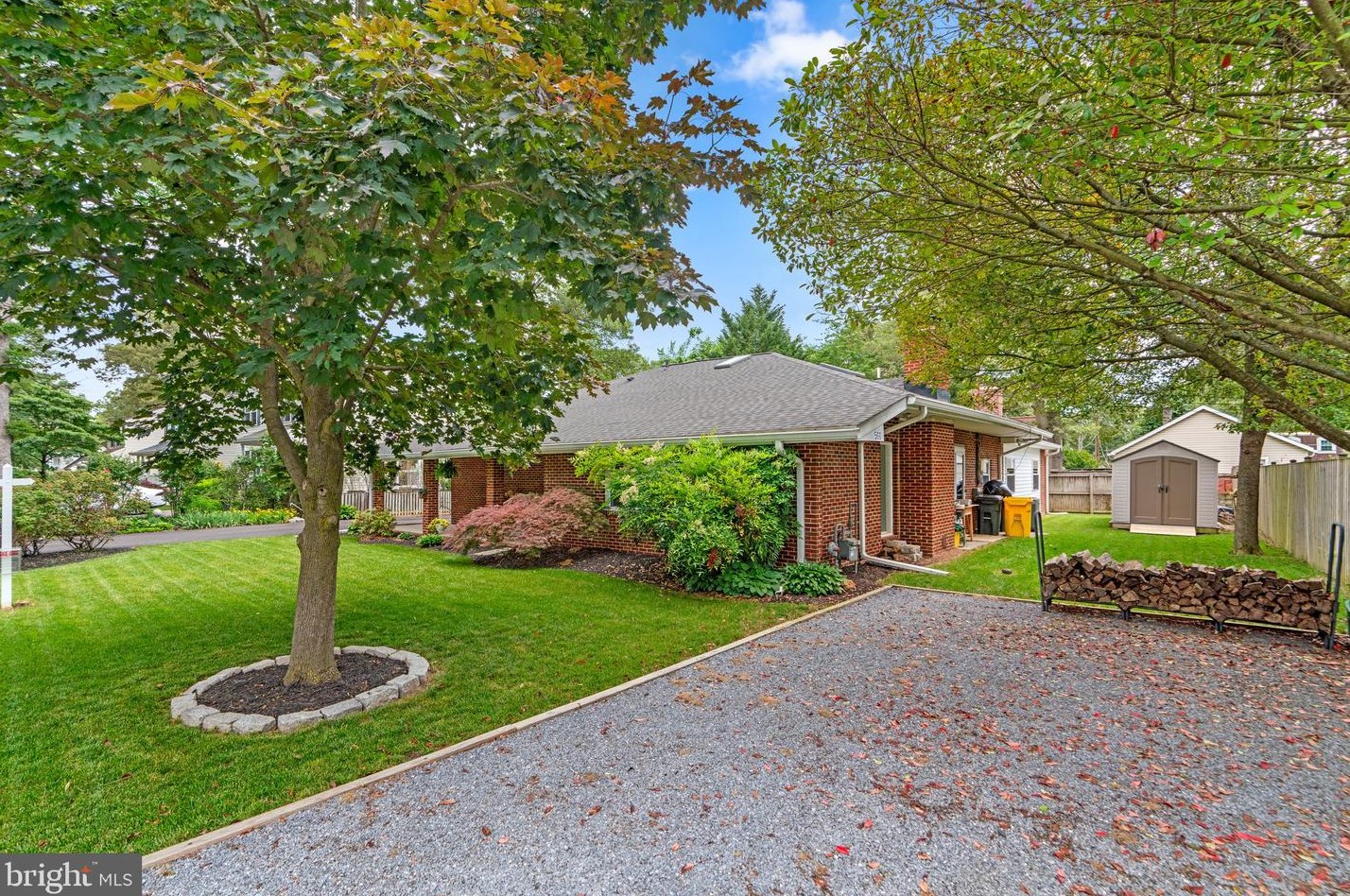 566 Whitney Rd, Severna Park MD 21146-3434 exterior