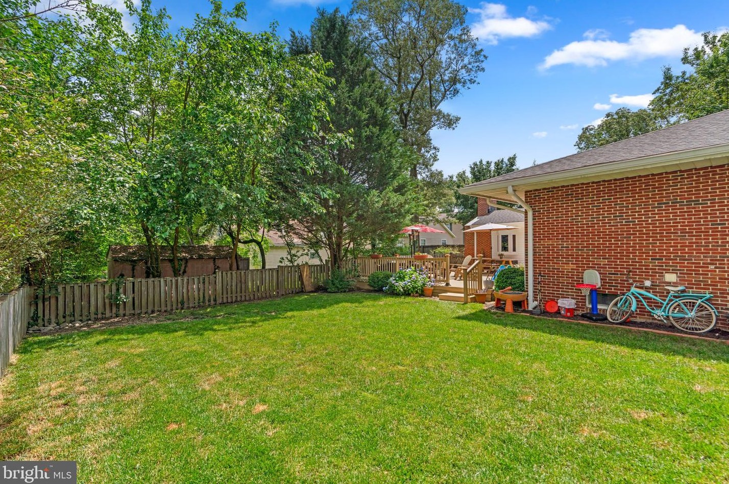 566 Whitney Rd, Severna Park MD 21146-3434 exterior