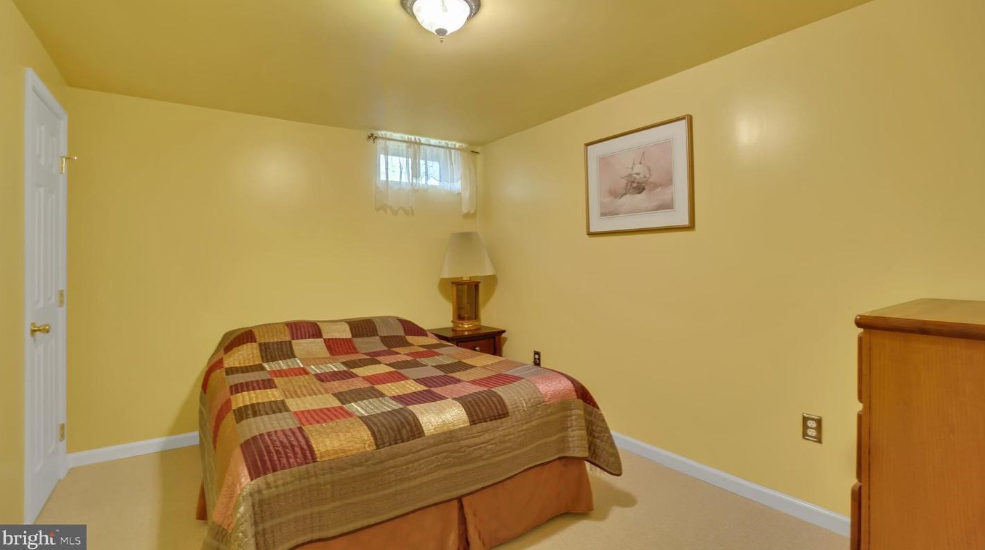 2708 Strongs Ct, Crofton MD  21114-3149 exterior