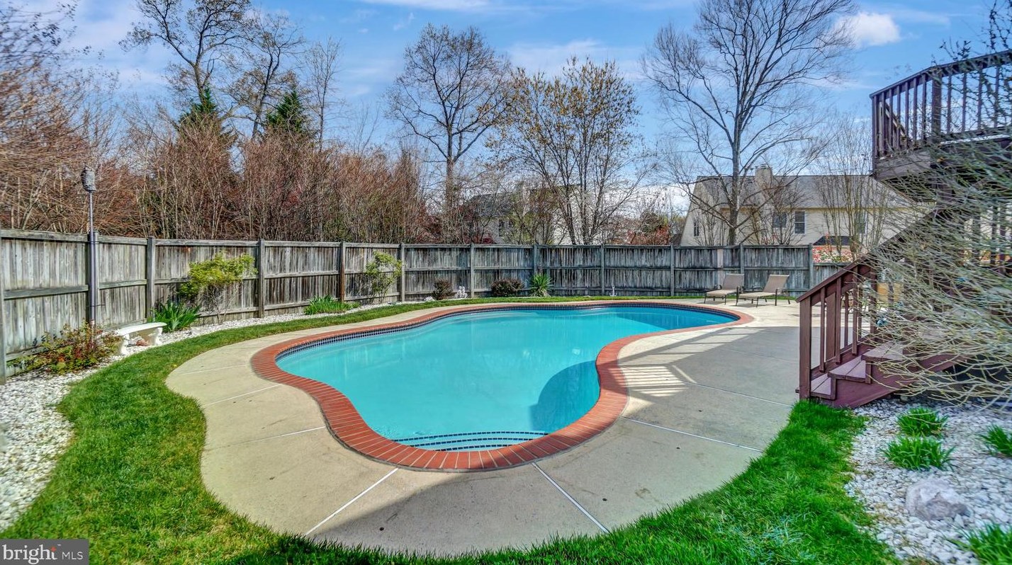 2708 Strongs Ct, Crofton MD  21114-3149 exterior