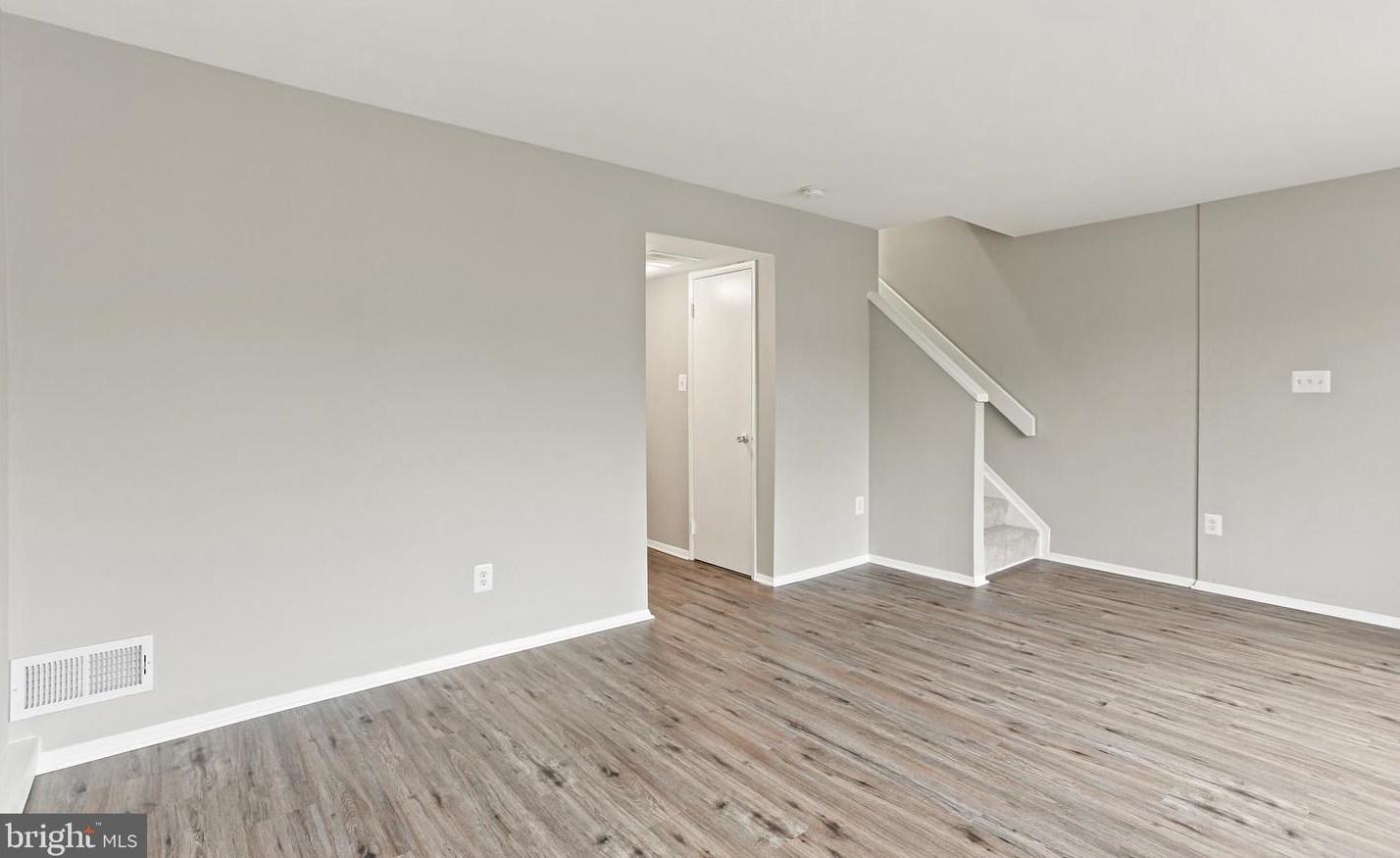 1639 Fendall Ct, Crofton MD 21114-1721 exterior