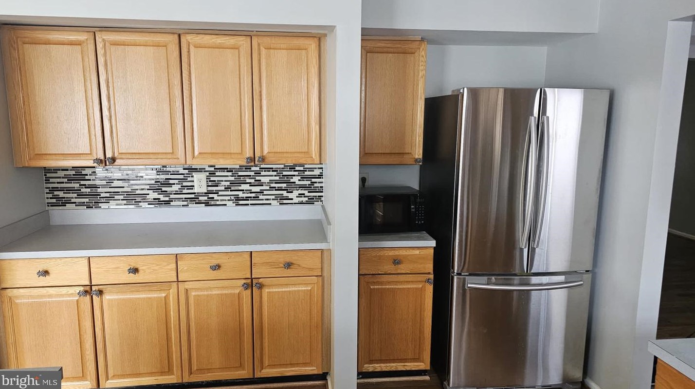 2322 Nantucket Dr, Crofton MD  21114-1655 exterior