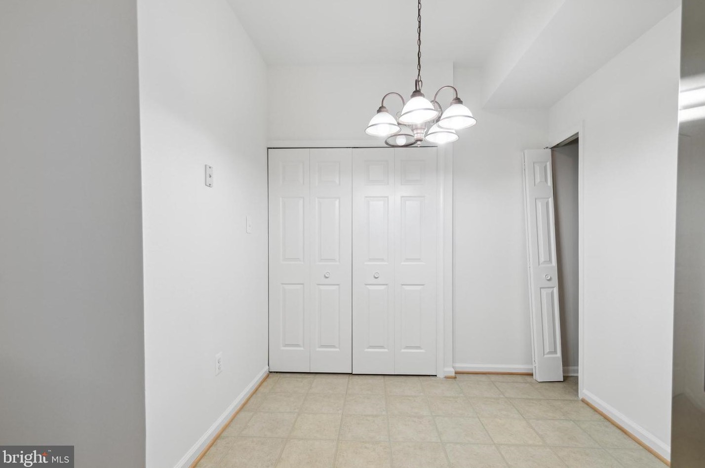 1606 Fallowfield Ct, Crofton MD  21114-1427 exterior