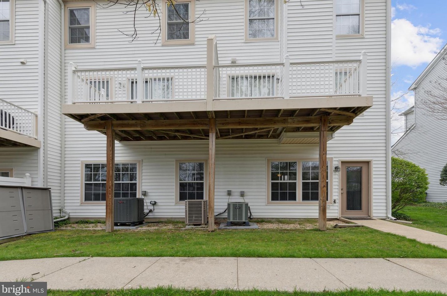 1606 Fallowfield Ct, Crofton MD  21114-1427 exterior