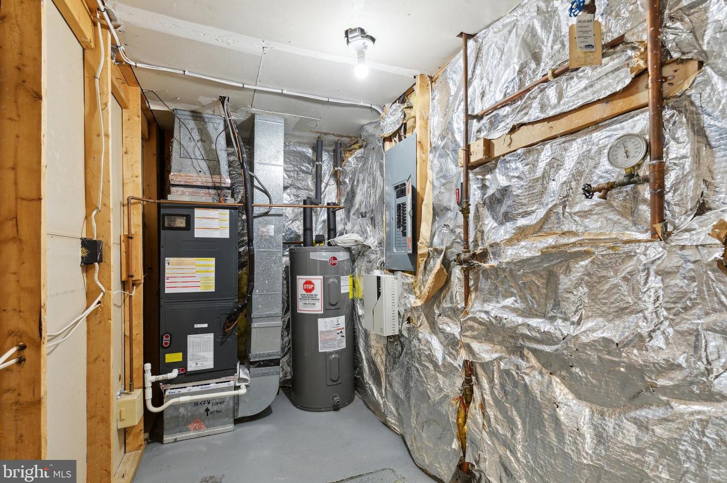 1606 Fallowfield Ct, Crofton MD  21114-1427 exterior