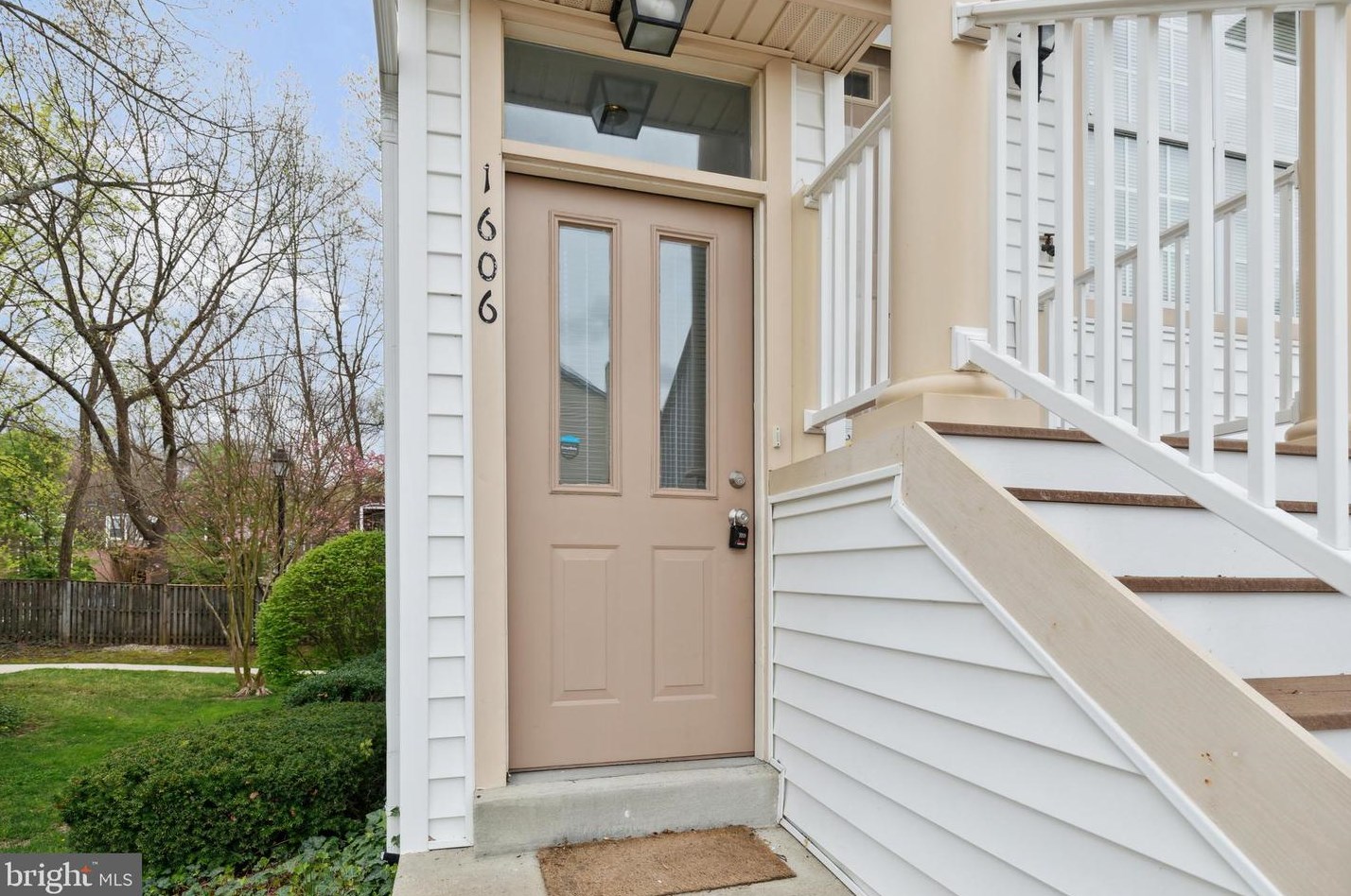 1606 Fallowfield Ct, Crofton MD  21114-1427 exterior
