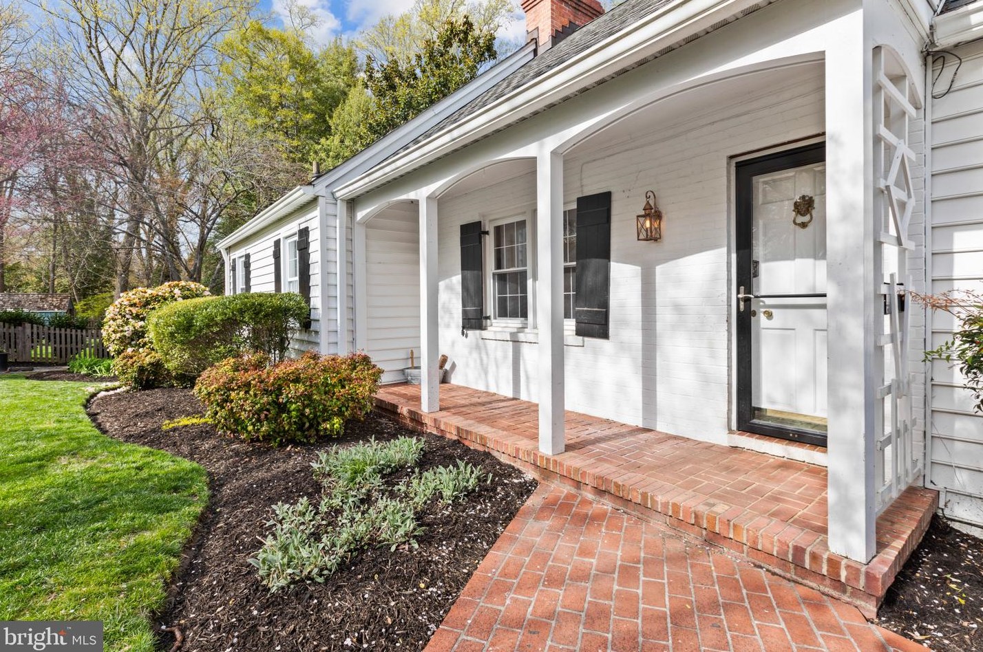 6 Holly Path, Severna Park MD  21146-4543 exterior