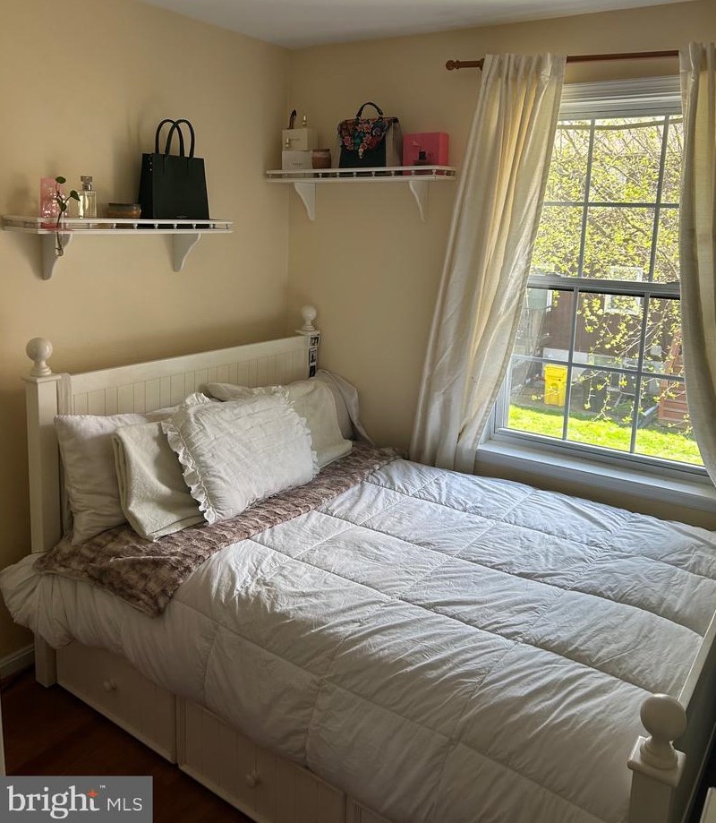 285 Maxo Ct, Glen Burnie MD 21061-5661 exterior