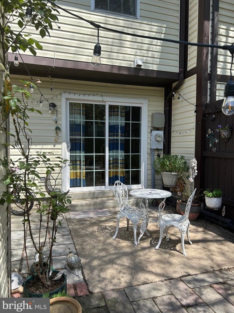 285 Maxo Ct, Glen Burnie MD 21061-5661 exterior