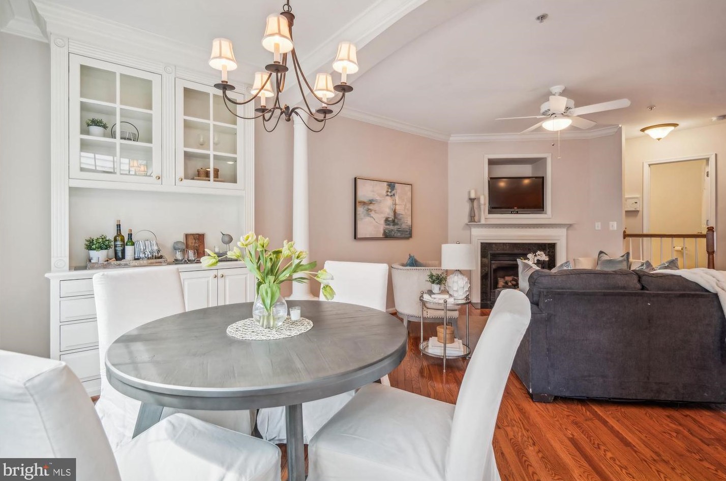 306 Dawnwood Dr, Edgewater MD  21037-3442 exterior