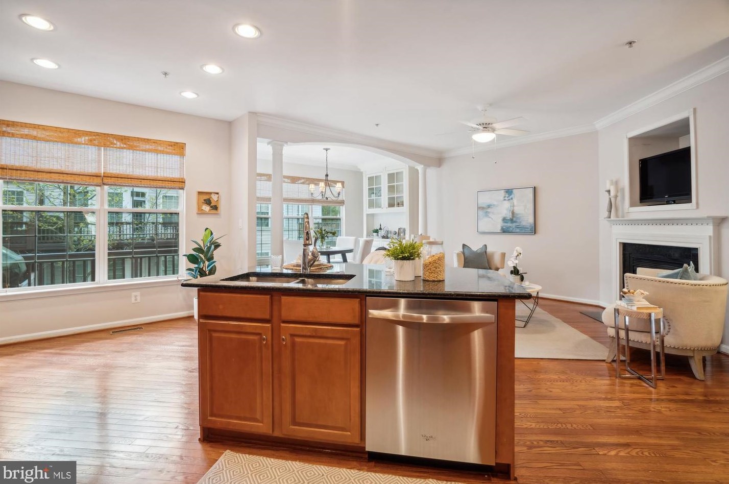 306 Dawnwood Dr, Edgewater MD  21037-3442 exterior