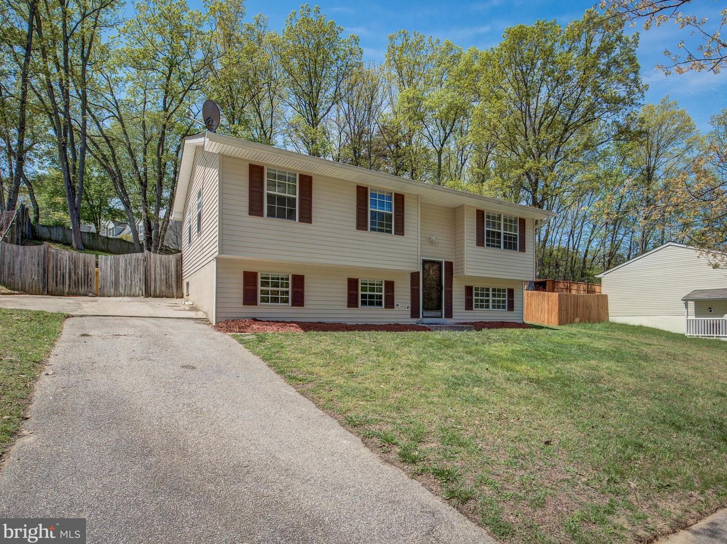 1953 Pometacom Dr, Baltimore MD  21076-1258 exterior