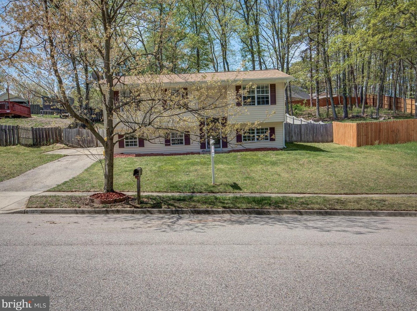 1953 Pometacom Dr, Baltimore MD  21076-1258 exterior