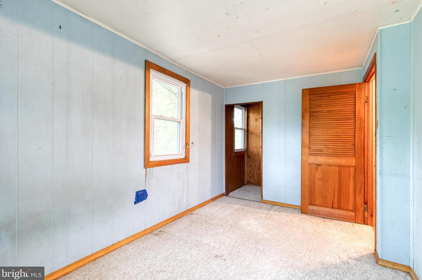 1859 Cedar Dr, Severn MD 21144-1005 exterior