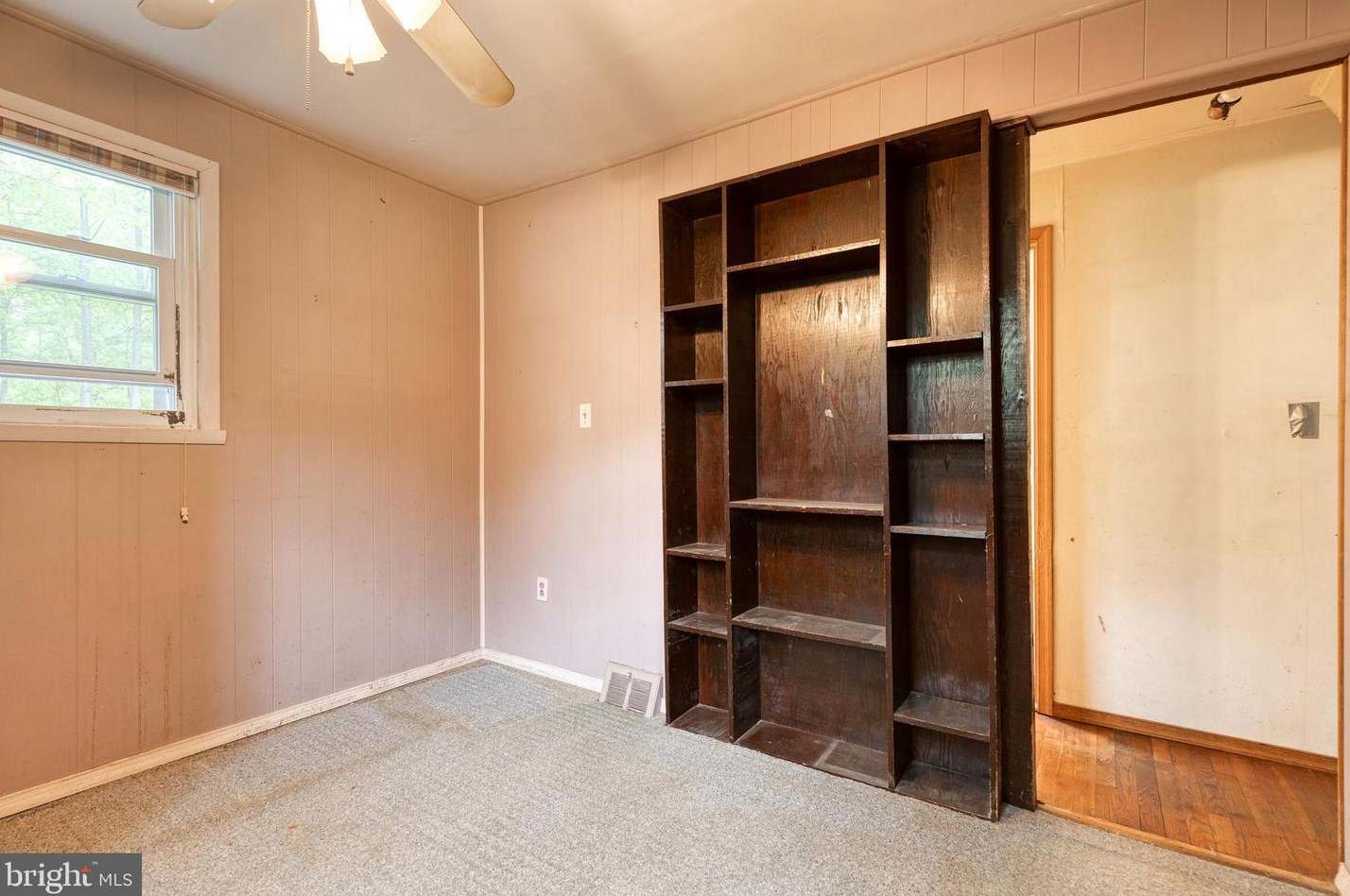 1859 Cedar Dr, Severn MD 21144-1005 exterior