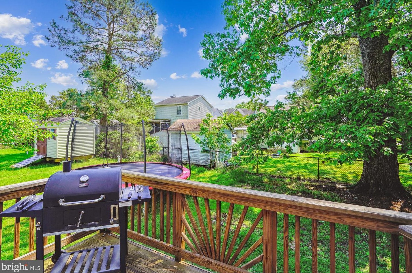 1213 Grove Ave, Shady Side MD  20764-9538 exterior