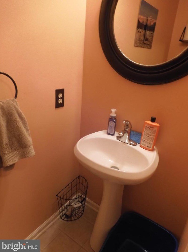 2307 Kezey Ct, Crofton MD 21114-3234 exterior