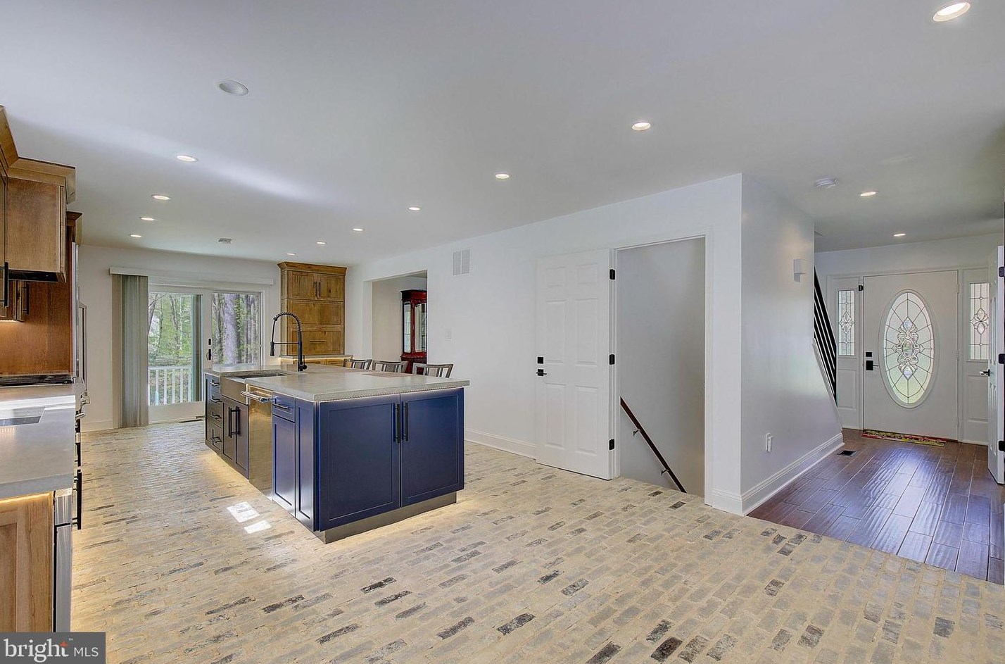 6439 Meadowlark Dr, Dunkirk MD  20754-2502 exterior