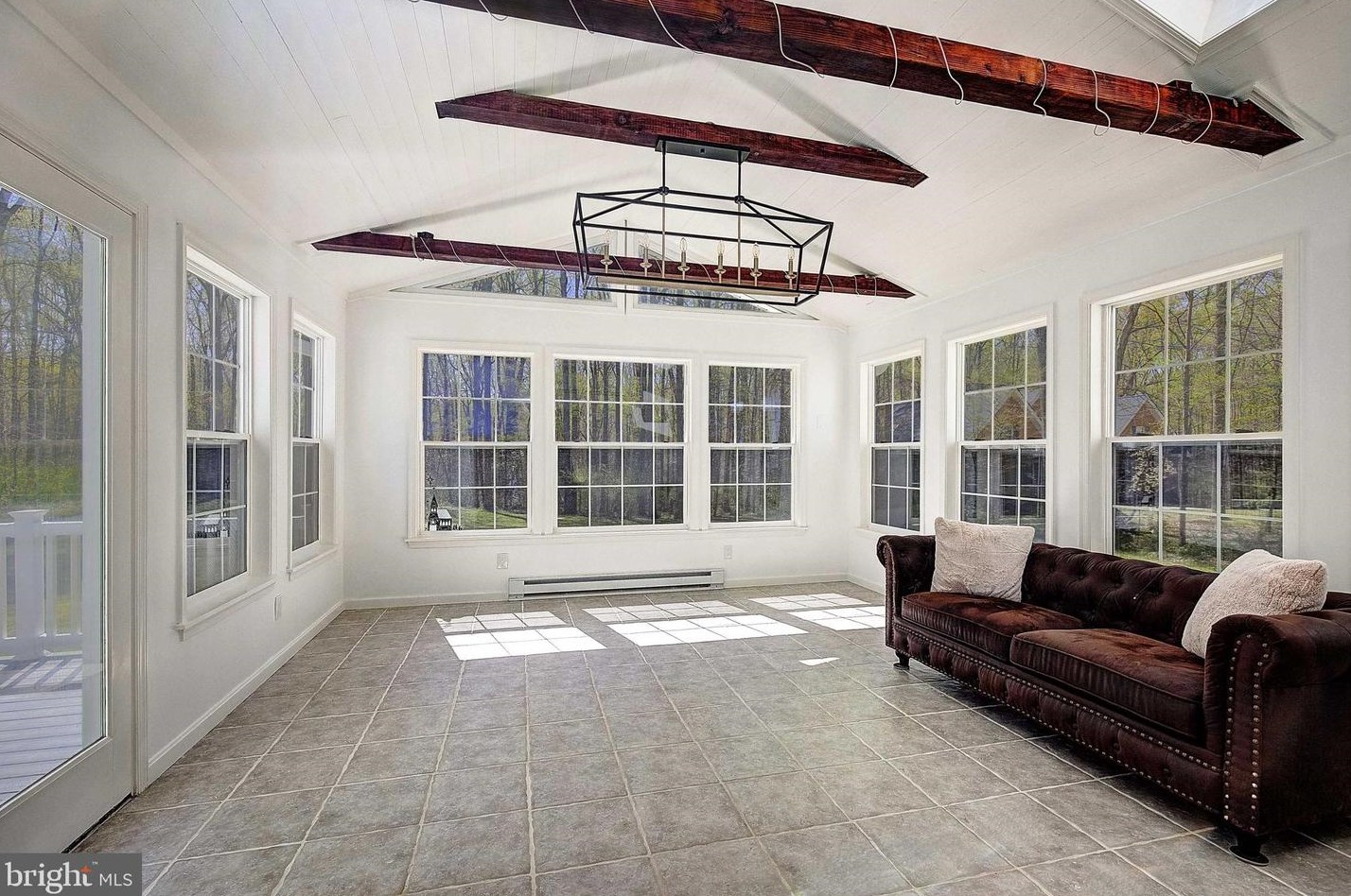 6439 Meadowlark Dr, Dunkirk MD  20754-2502 exterior