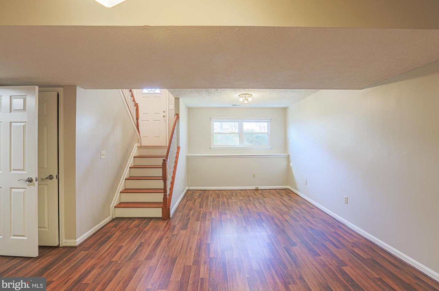 1521 Lochaber Ct, Glen Burnie MD 21061-2189 exterior