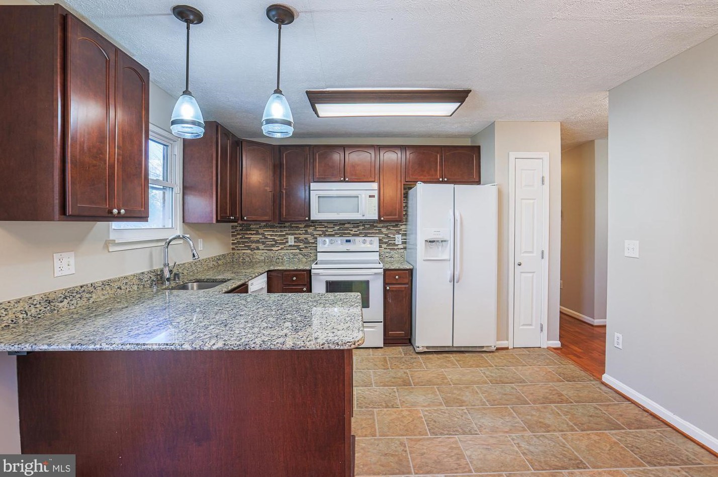 1521 Lochaber Ct, Glen Burnie MD 21061-2189 exterior