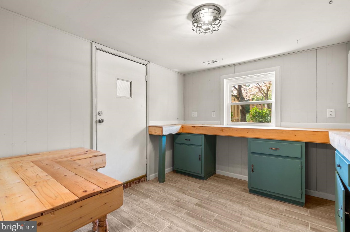 813 Hillside Ave, Edgewater MD 21037-3503 exterior