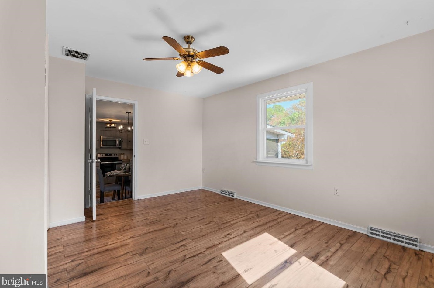 813 Hillside Ave, Edgewater MD 21037-3503 exterior