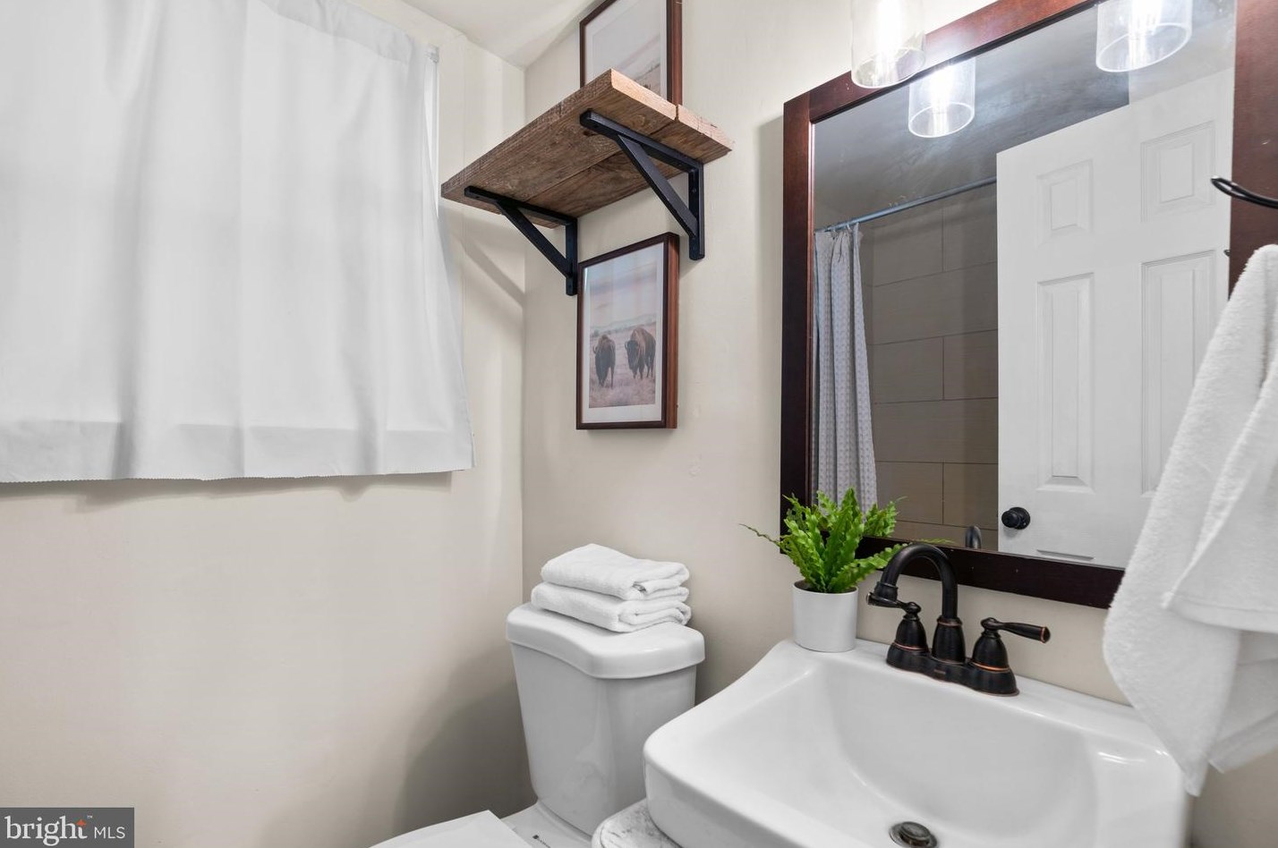 813 Hillside Ave, Edgewater MD 21037-3503 exterior