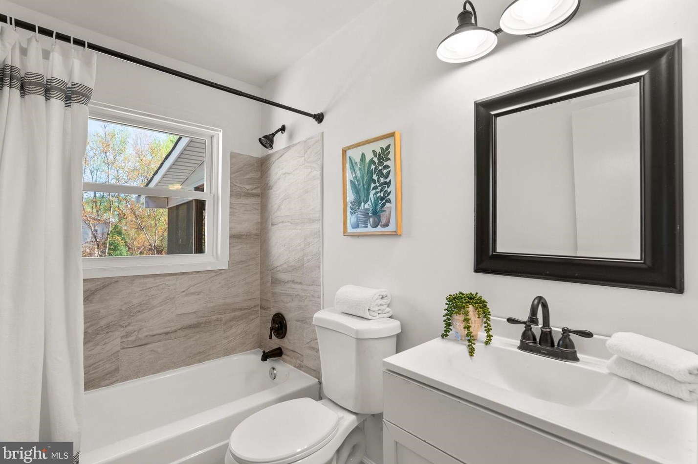 813 Hillside Ave, Edgewater MD 21037-3503 exterior