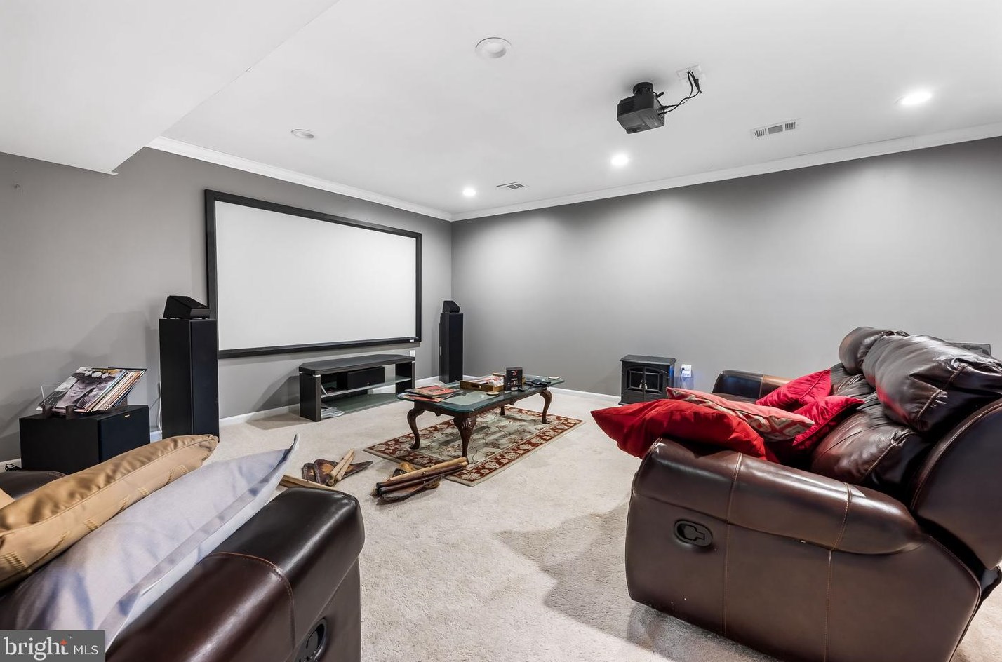 1684 Albermarle Dr, Crofton MD 21114-2015 exterior